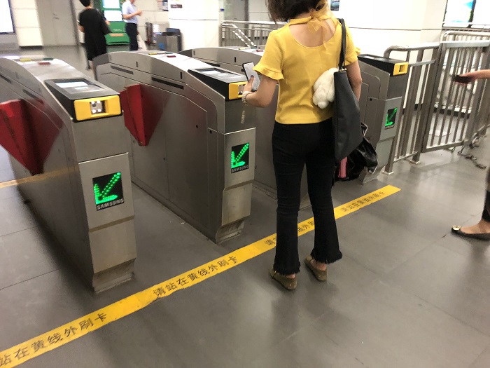 北京の地下鉄の入場ゲート